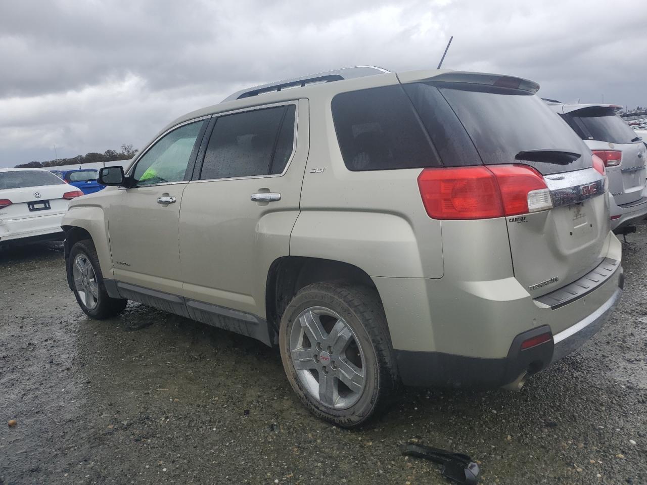 2013 GMC Terrain - Image 2