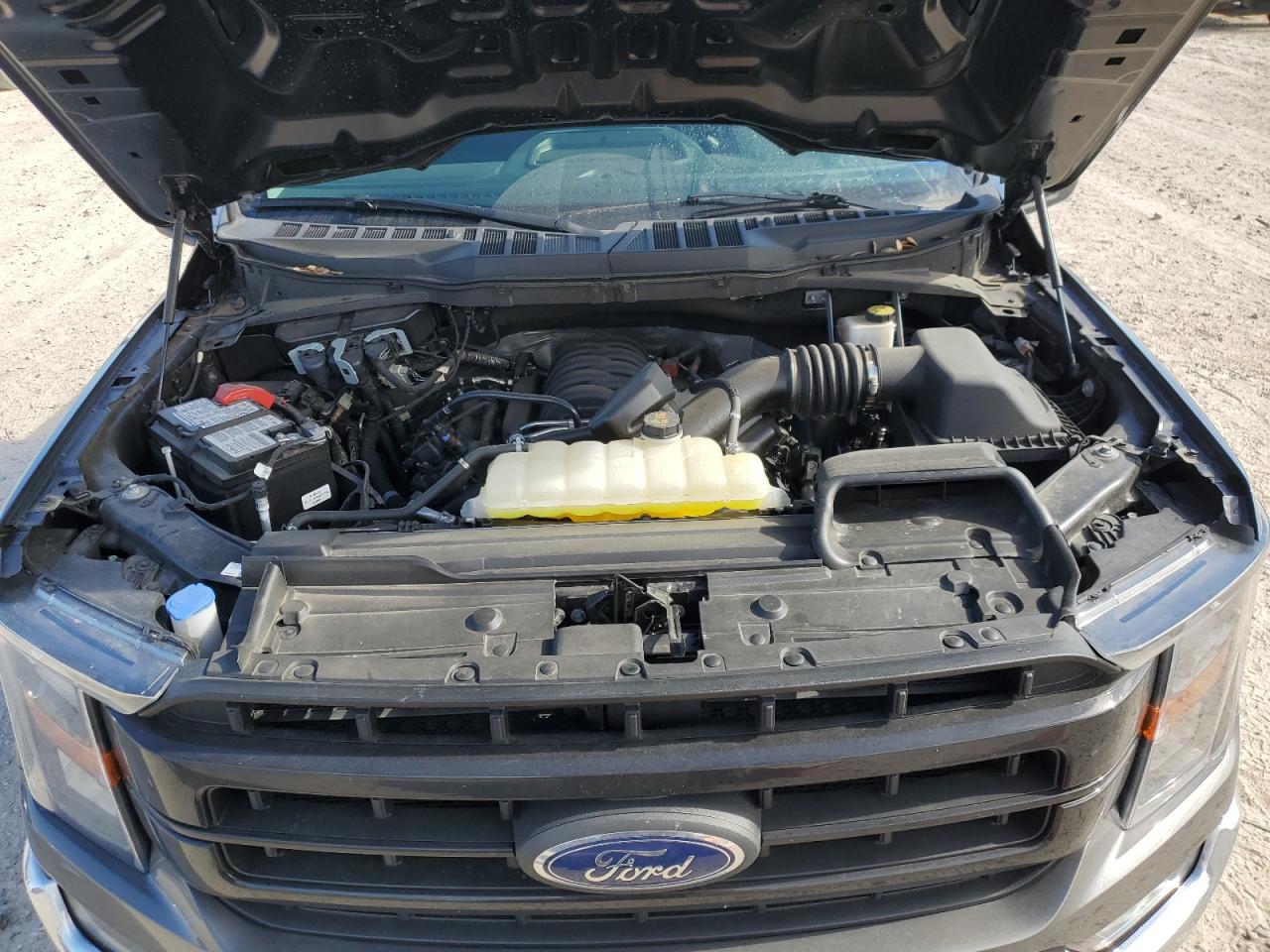 2023 Ford F-150 - Image 11