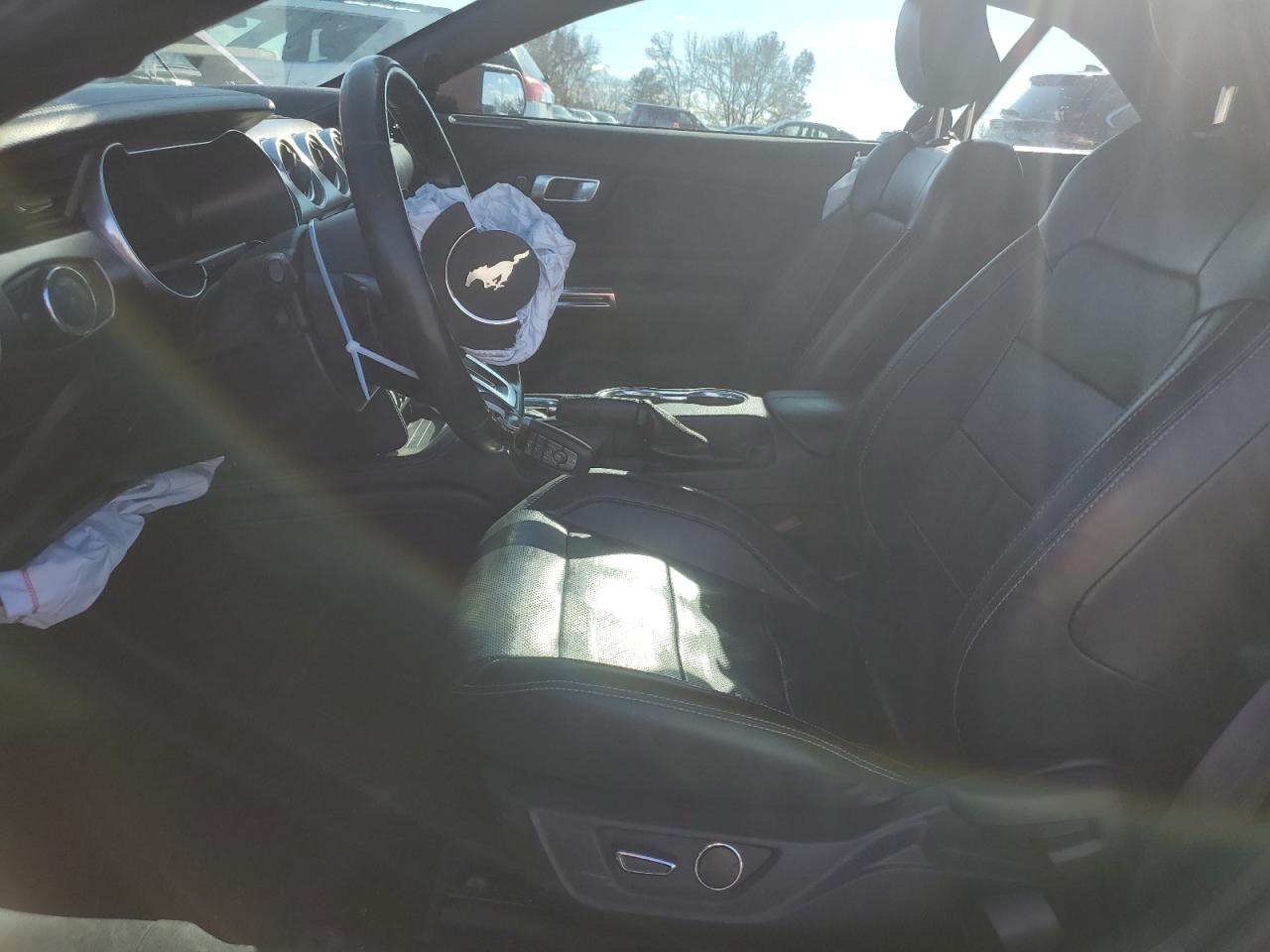 2019 Ford Mustang - Image 7