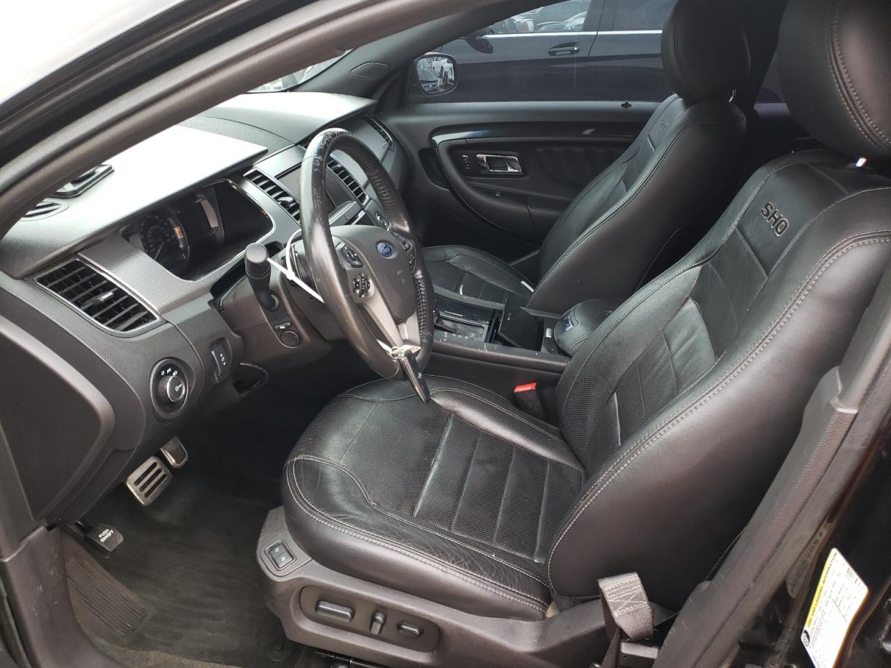 2015 Ford Taurus - Image 7