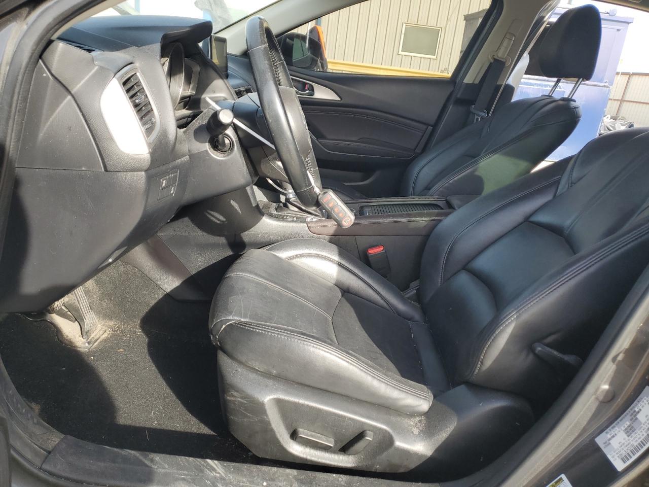 2018 Mazda 3 Touring VIN: 3MZBN1L35JM231669 Lot: 84625534