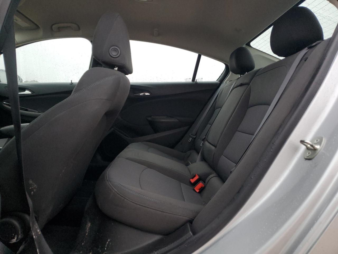 2018 Chevrolet Cruze - Image 10