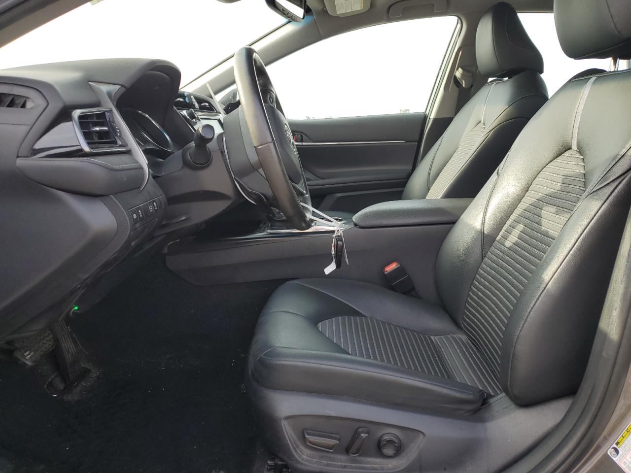 2019 Toyota Camry - Image 7