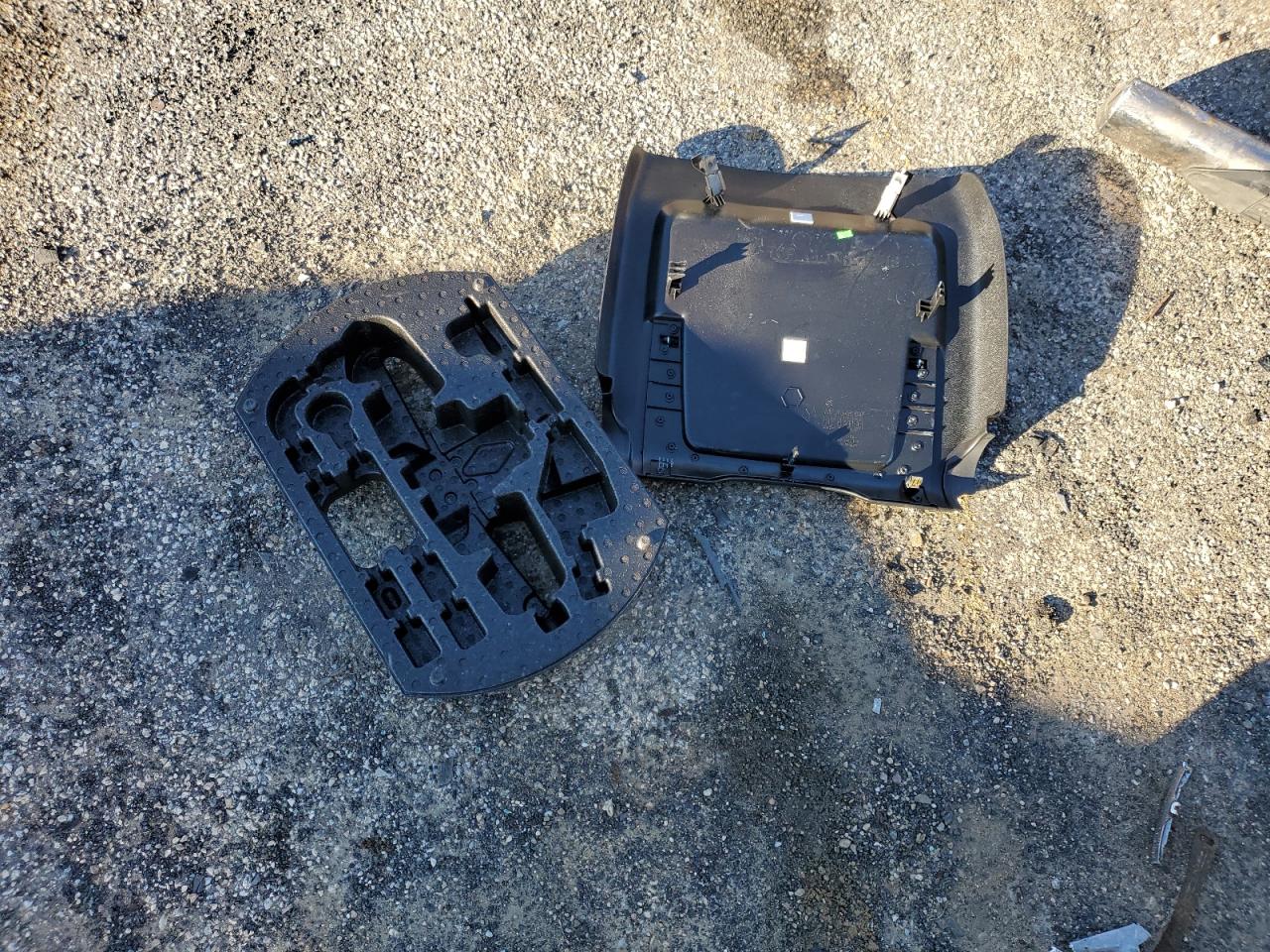 2016 Jeep Grand Cherokee - Image 13