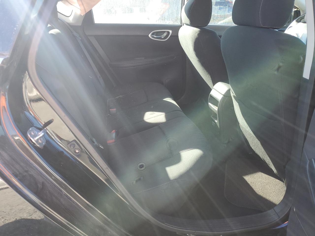 2019 Nissan Sentra - Image 10