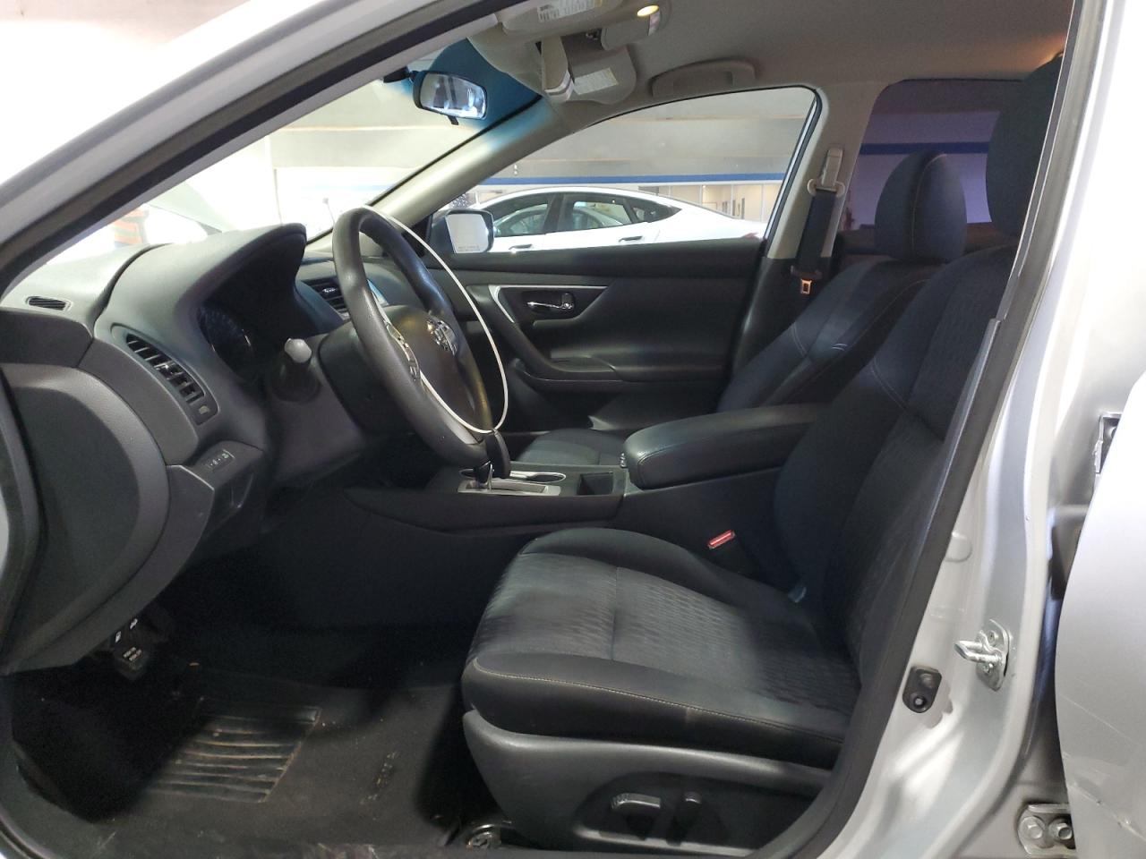 2017 Nissan Altima - Image 7