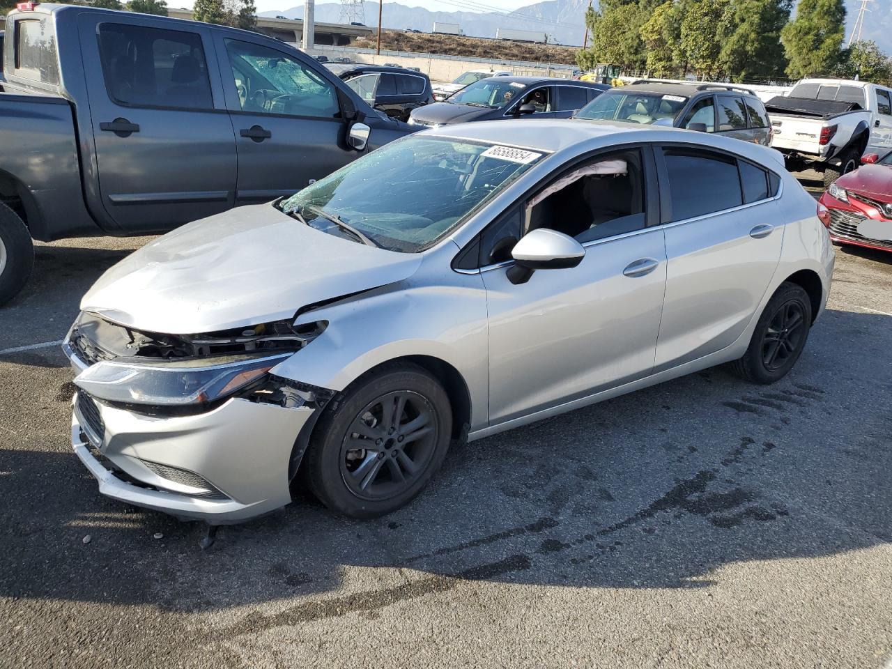 2018 Chevrolet Cruze - Image 1