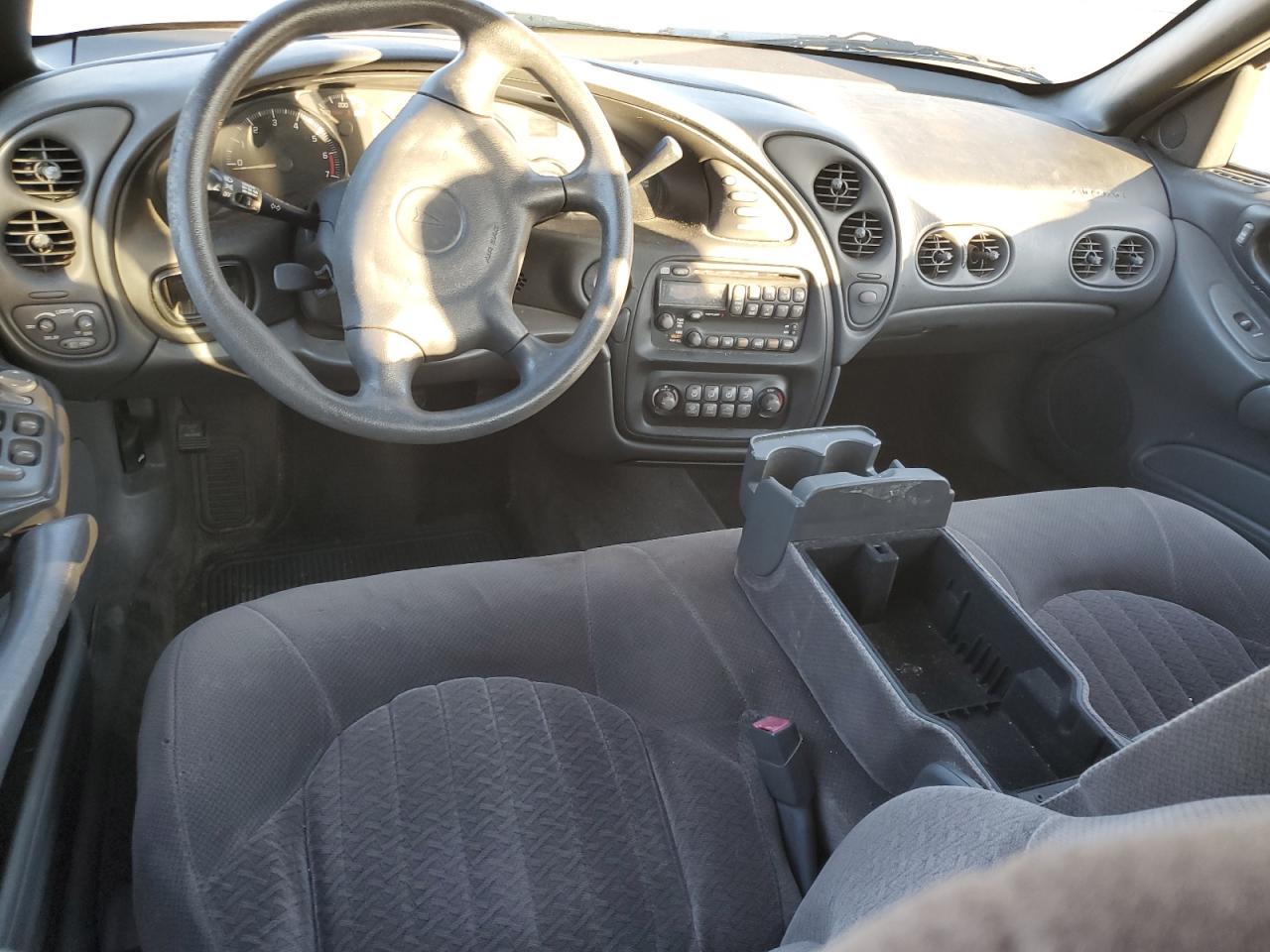 2002 Pontiac Bonneville - Image 8
