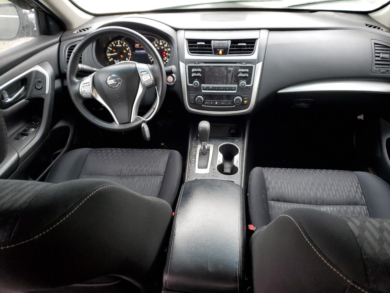 2017 Nissan Altima - Image 8