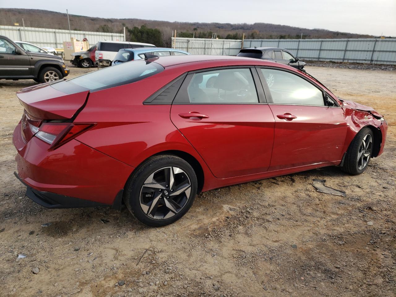 2023 Hyundai Elantra - Image 3