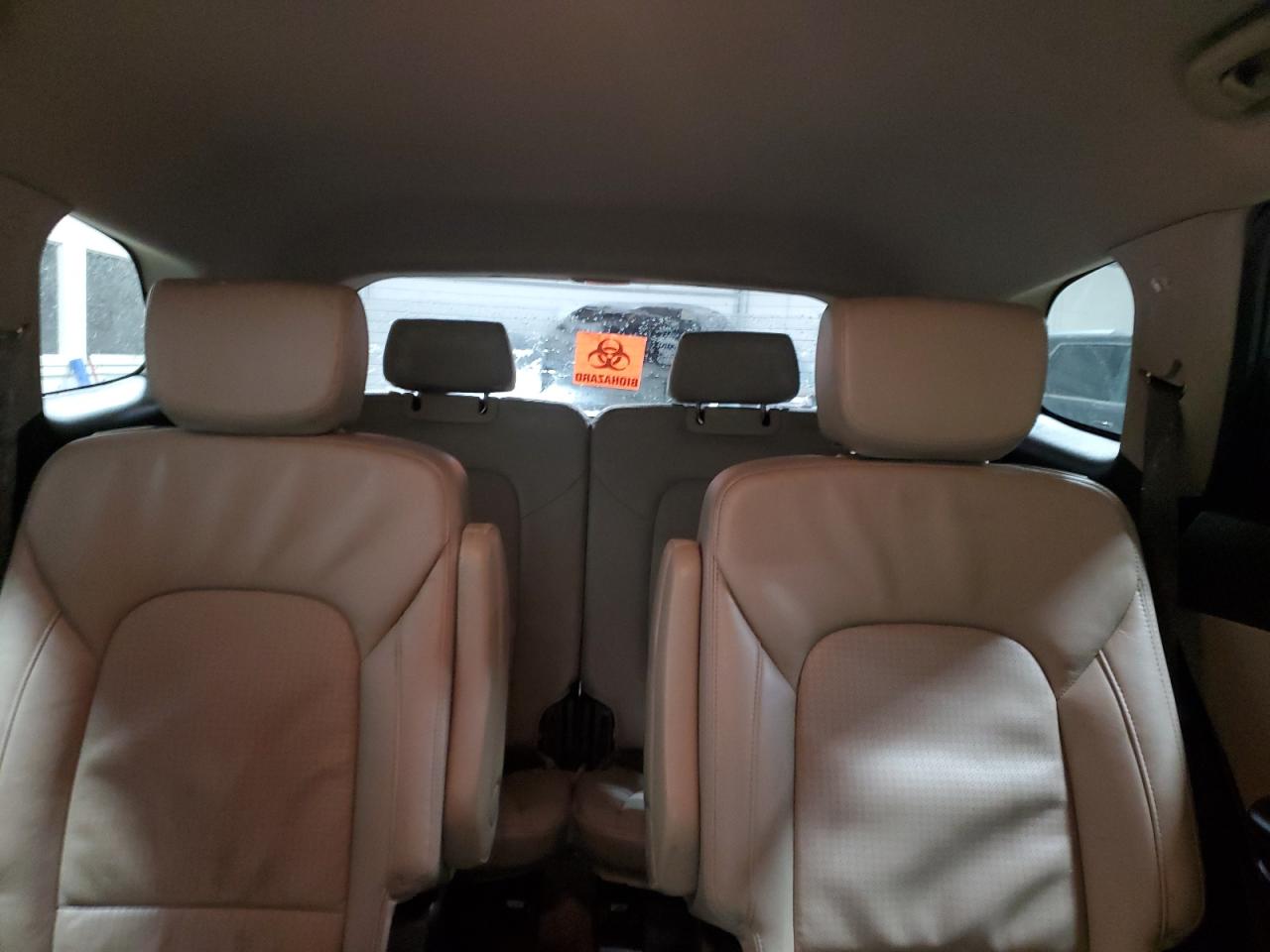 2014 Hyundai Santa Fe - Image 10