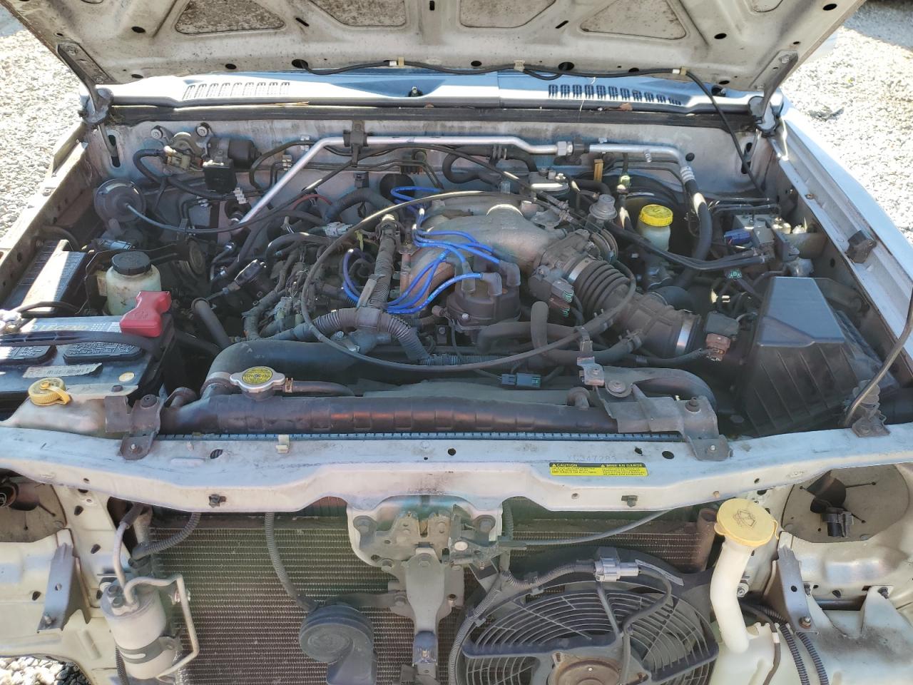 2000 Nissan Navara (Frontier) - Image 11