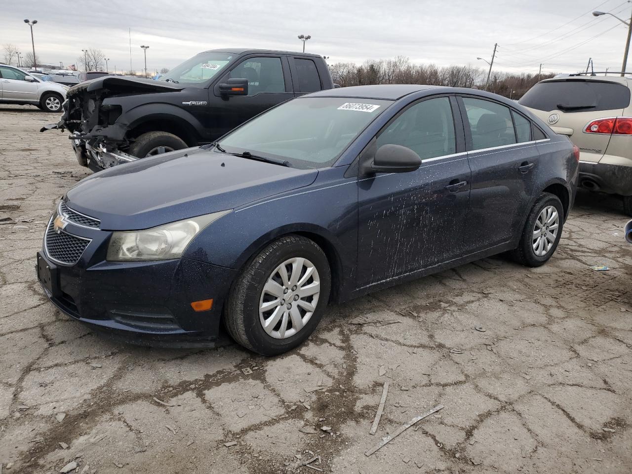 2011 Chevrolet Cruze Ls na sprzedaż w Indianapolis, IN - Front End