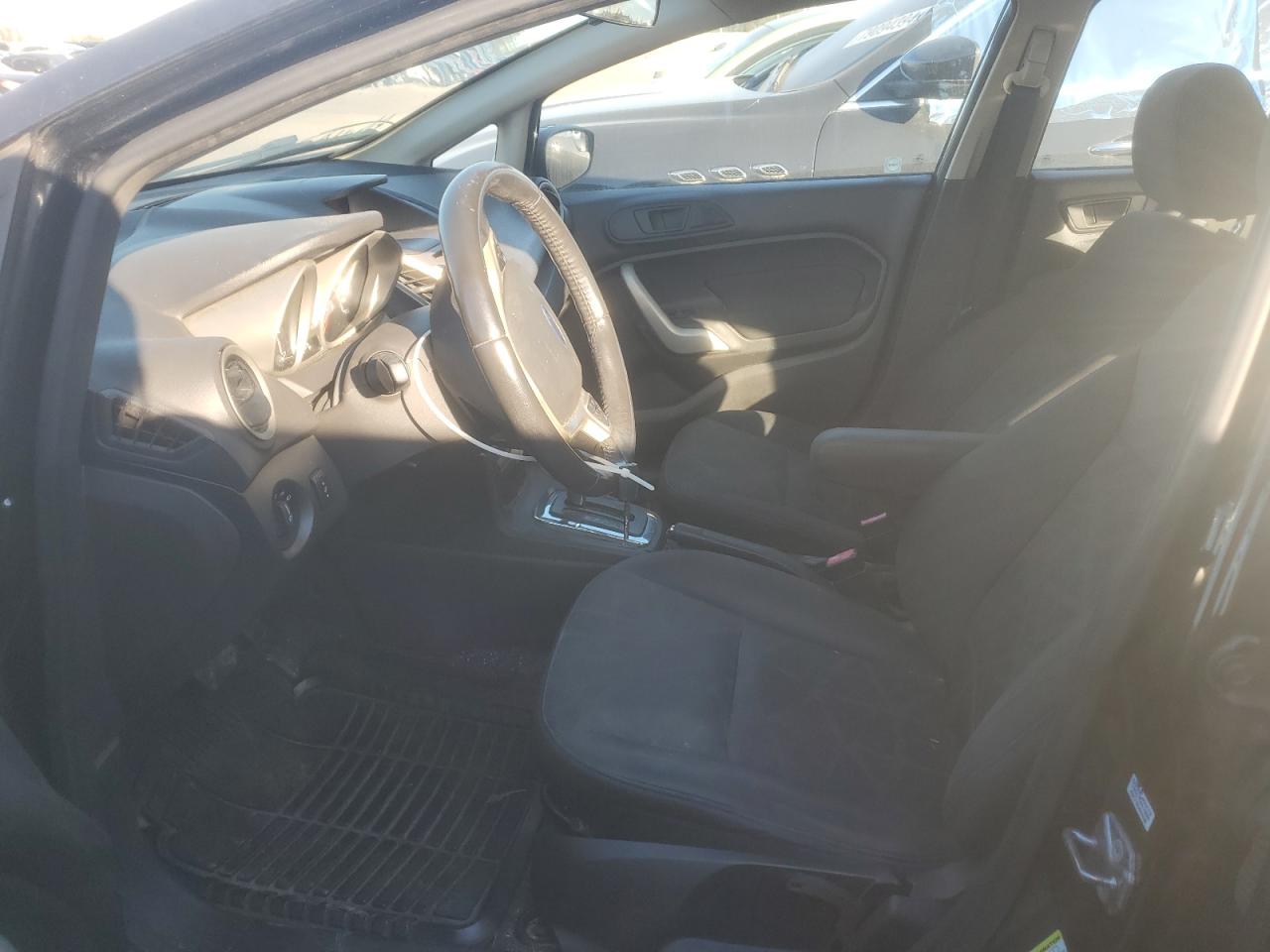 2013 Ford Fiesta - Image 7