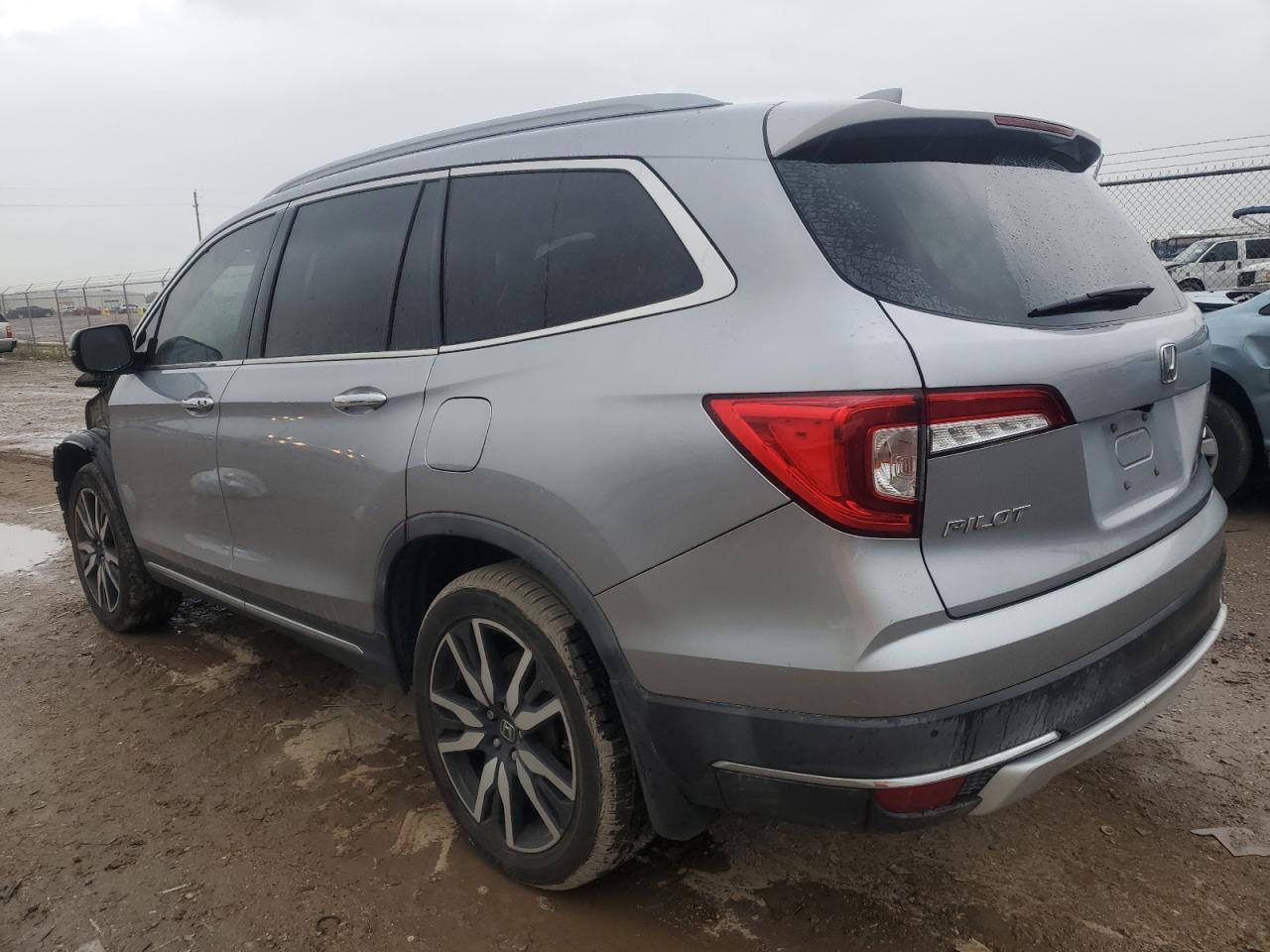 2020 Honda Pilot - Image 2