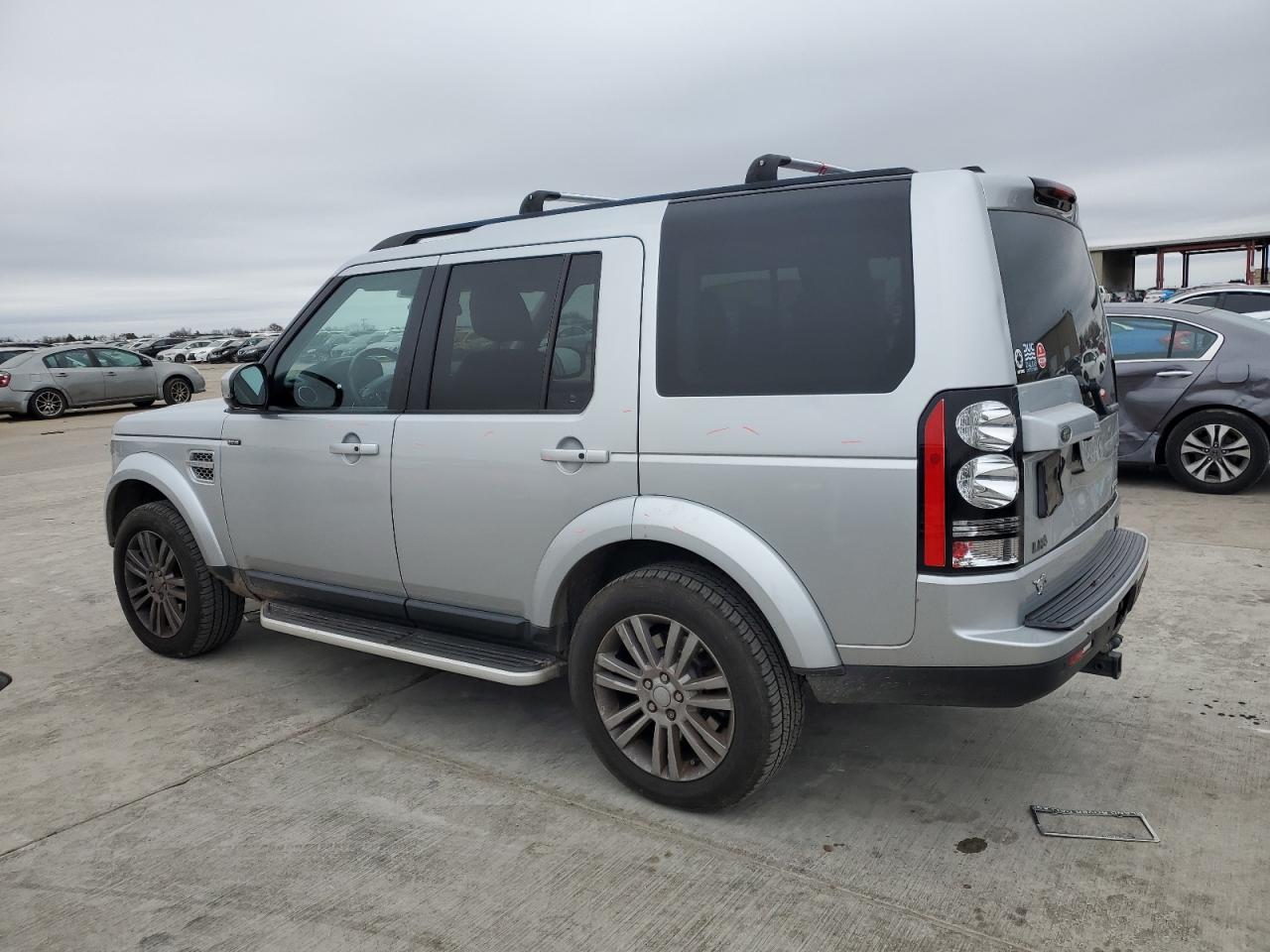 VIN SALAK2V63FA767876 2015 LAND ROVER LR4 no.2