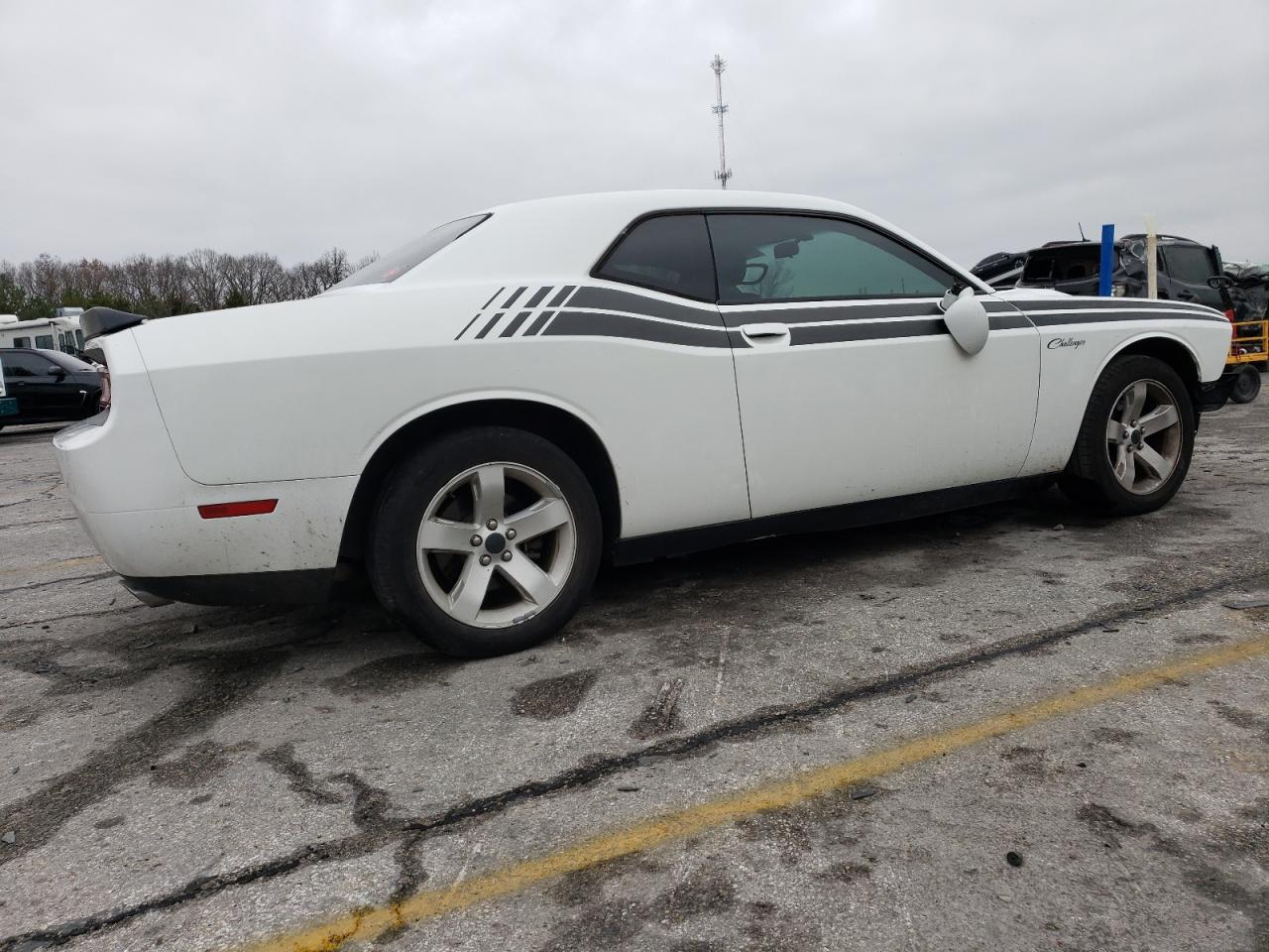 2013 Dodge Challenger - Image 3