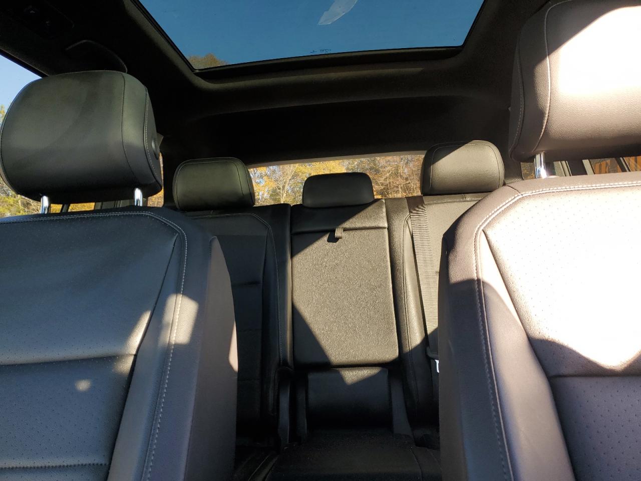 2020 Volkswagen Tiguan - Image 10