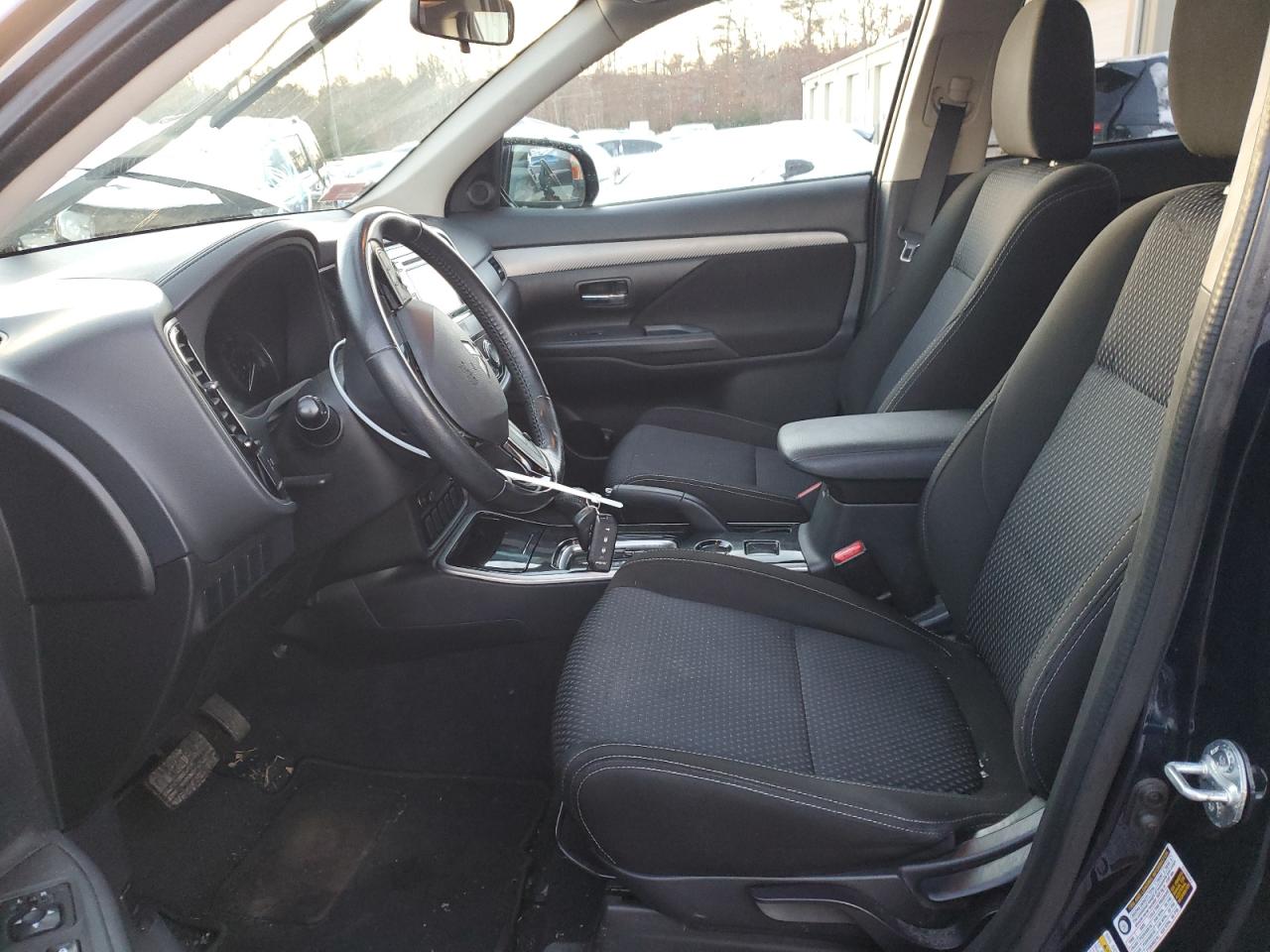 2017 Mitsubishi Outlander Es VIN: JA4AD2A30HZ051822 Lot: 85850924