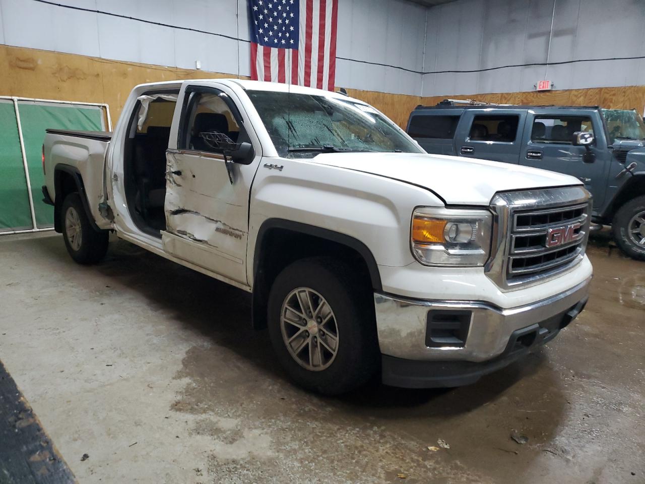 2014 GMC Sierra - Image 4