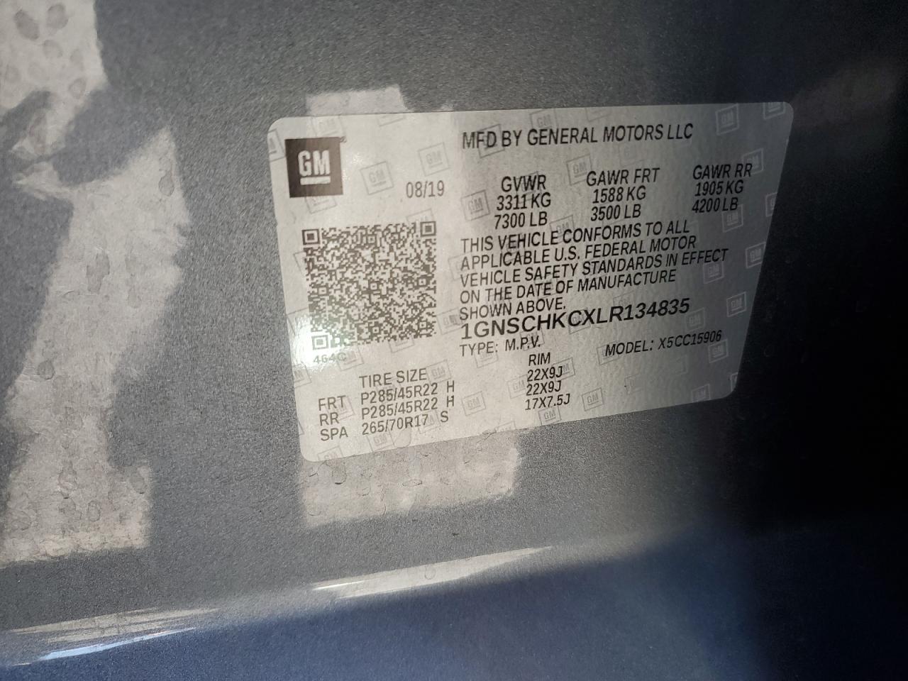 2020 Chevrolet Suburban - Image 13