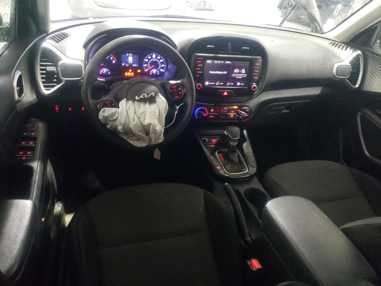 2022 Kia Soul - Image 8