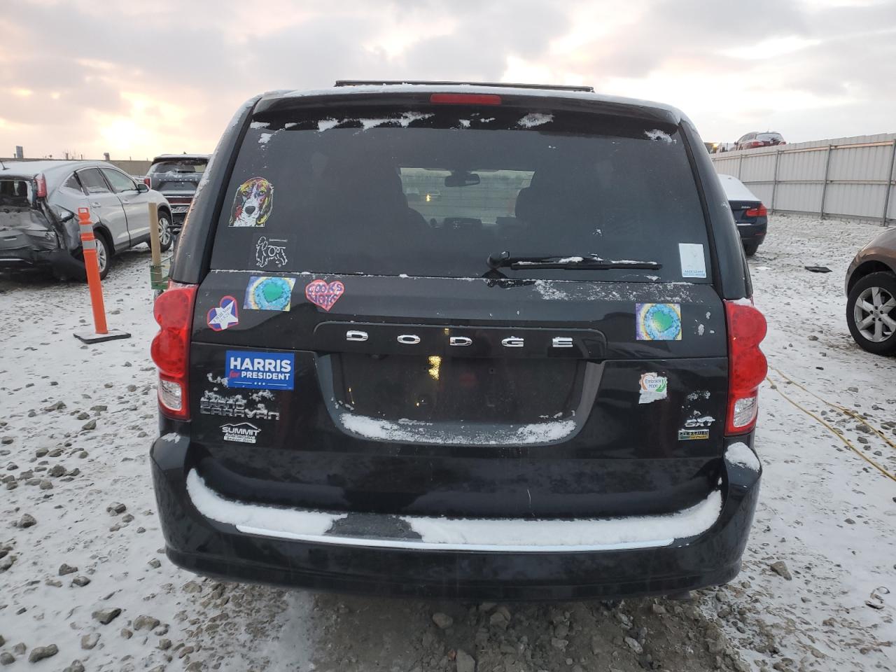 2019 Dodge Caravan - Image 6