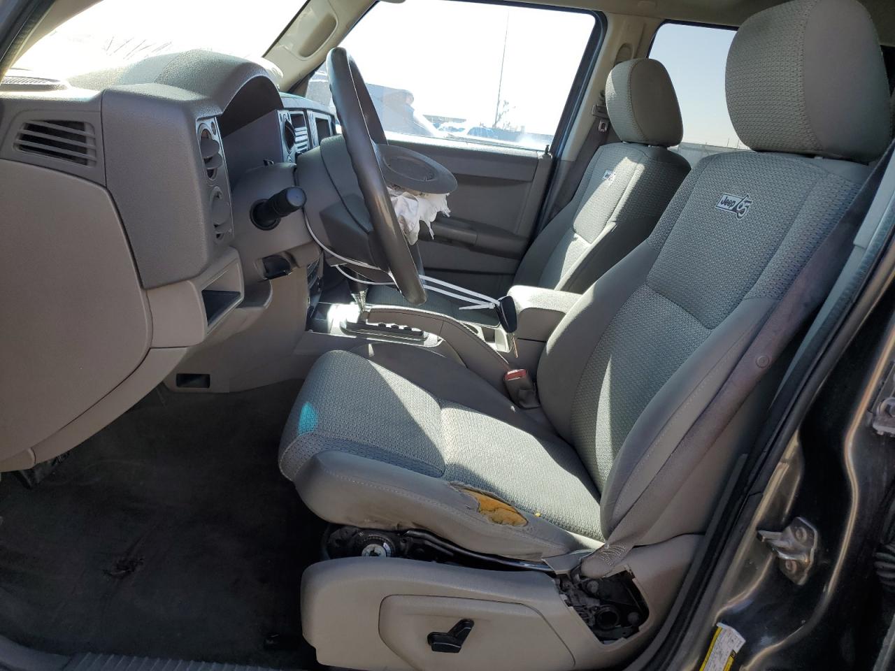 2006 Jeep Commander VIN: 1J8HH48K26C263986 Lot: 84712294
