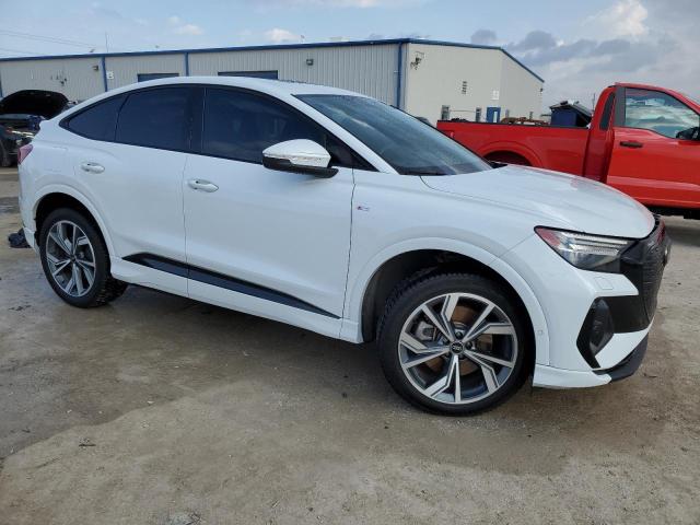  AUDI Q4 E-TRON 2023 Белы