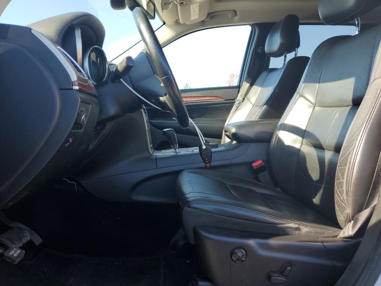 2012 Jeep Grand Cherokee - Image 7