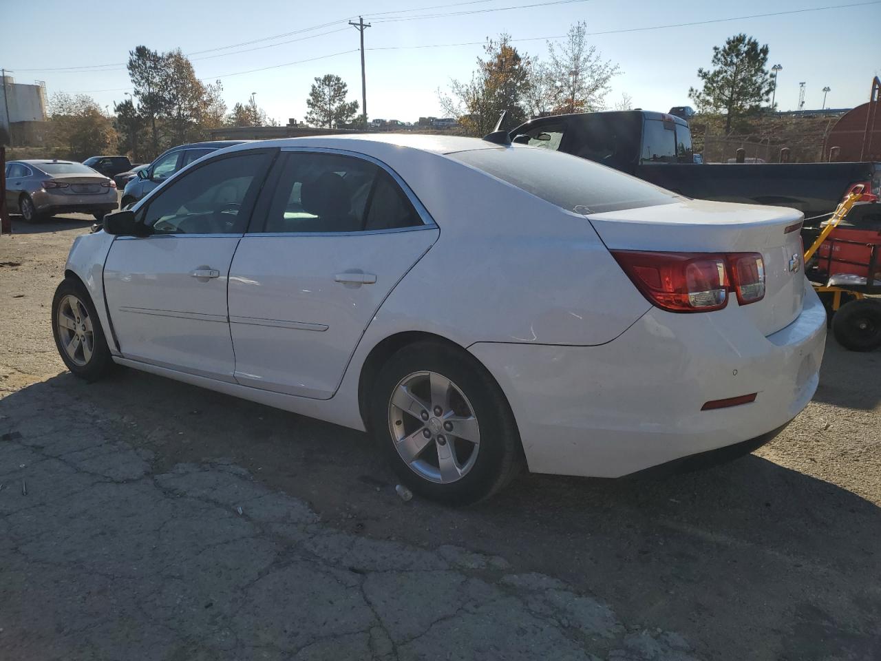 VIN 1G11B5SL2EF120804 2014 CHEVROLET MALIBU no.2