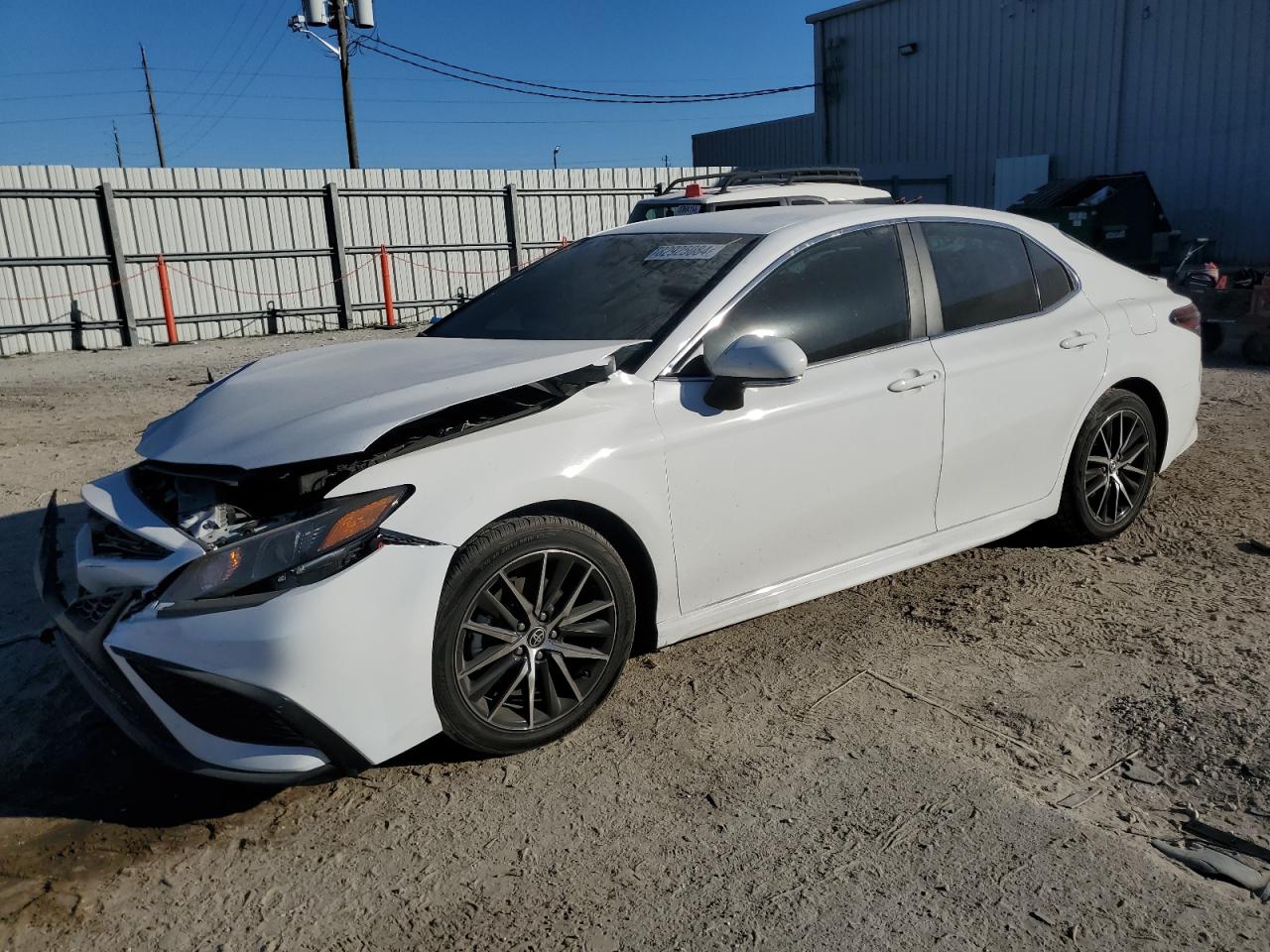 4T1G11AK9PU737651 2023 TOYOTA CAMRY - Image 1