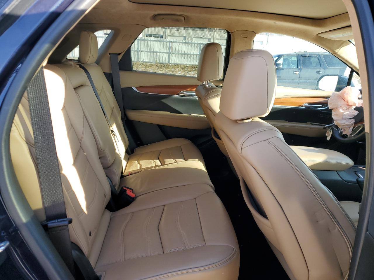 2017 Cadillac XT5 - Image 11