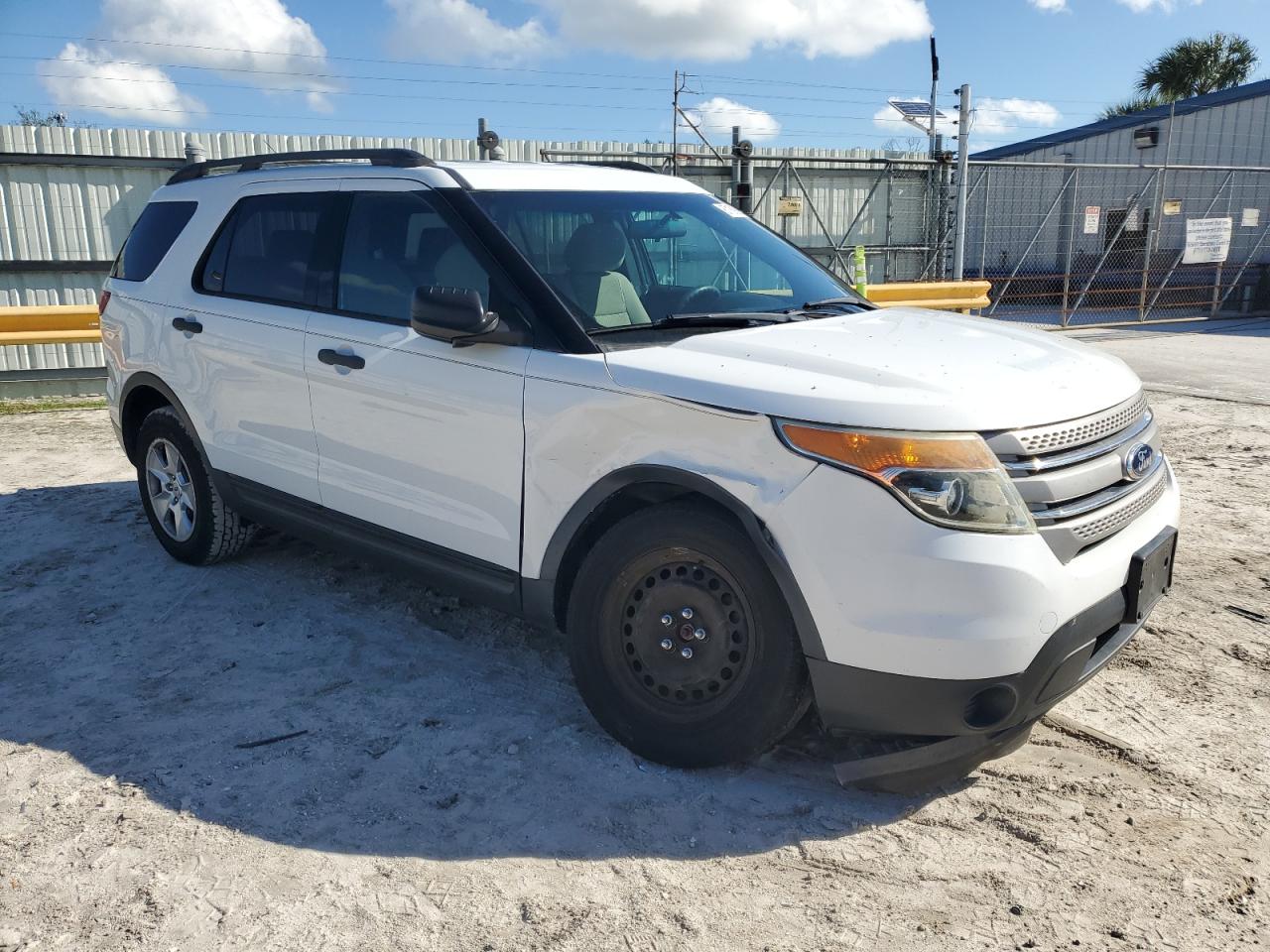 VIN 1FM5K7B89DGC28499 2013 FORD EXPLORER no.4