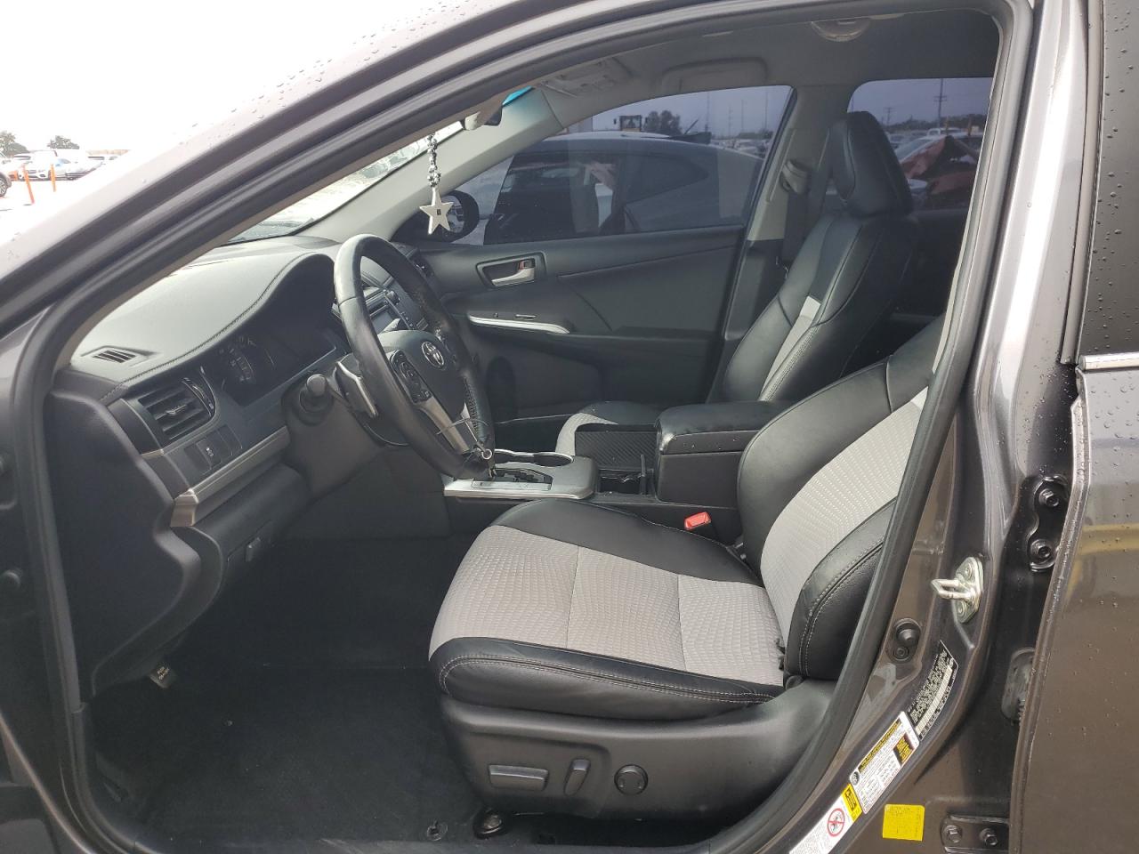 2014 Toyota Camry - Image 7
