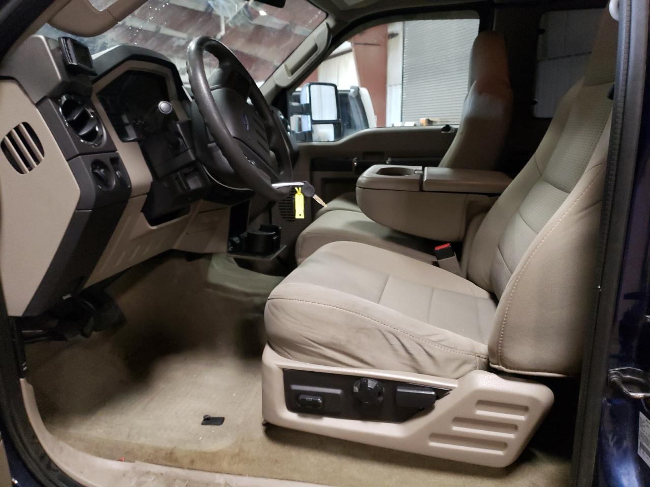 2008 Ford F250 - Image 7