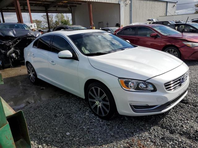  VOLVO S60 2016 Белы