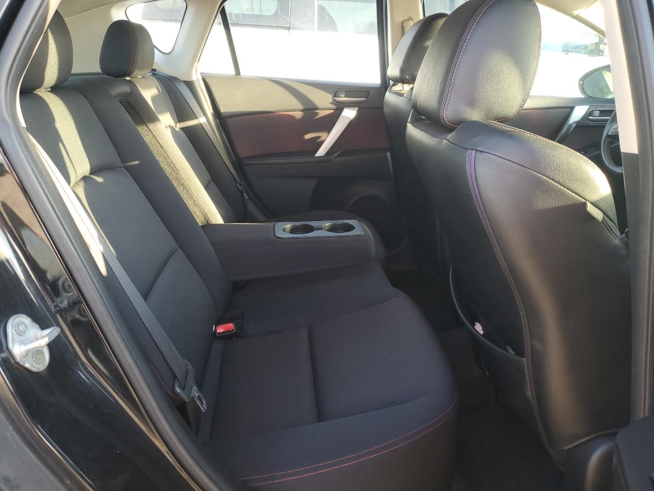 2010 Mazda 3 - Image 10
