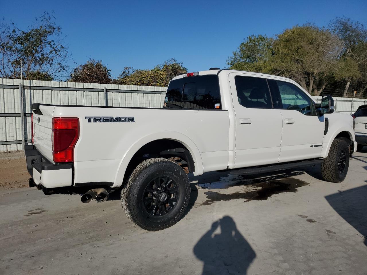 2020 Ford F250 - Image 3