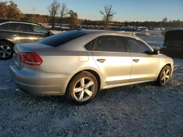  VOLKSWAGEN PASSAT 2013 Silver