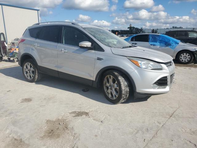  FORD ESCAPE 2015 Srebrny