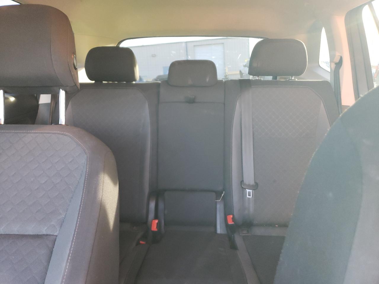 Фото: 3VV0B7AX1LM088803 - 10