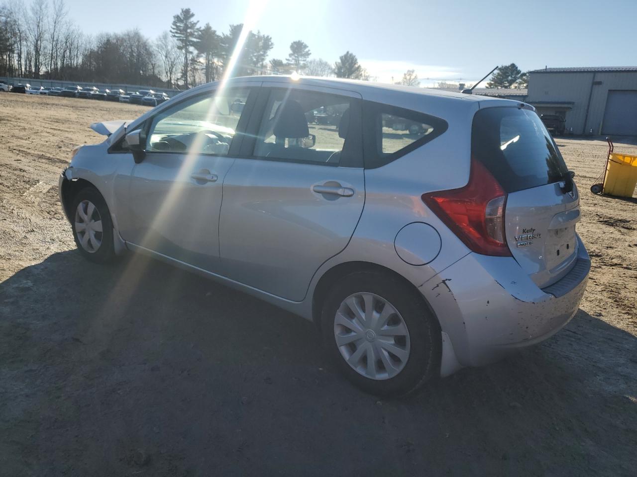 2015 Nissan Versa - Image 2