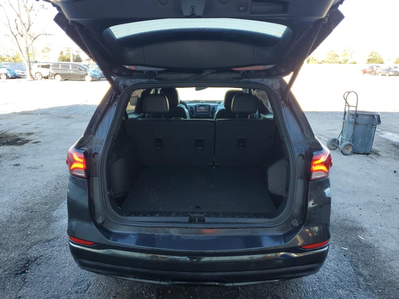 2022 Chevrolet Equinox - Image 6