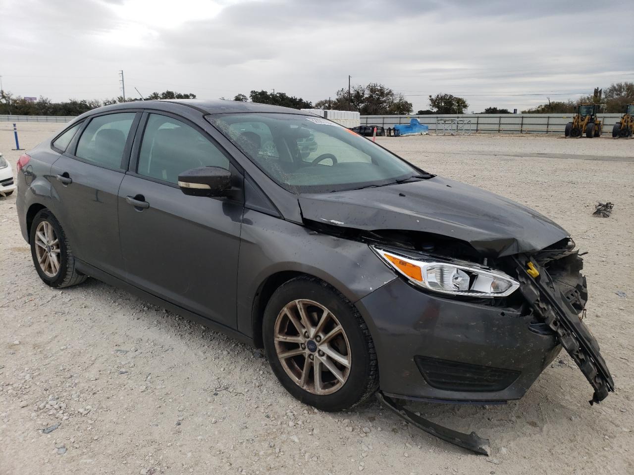 VIN 1FADP3F25GL369247 2016 FORD FOCUS no.4