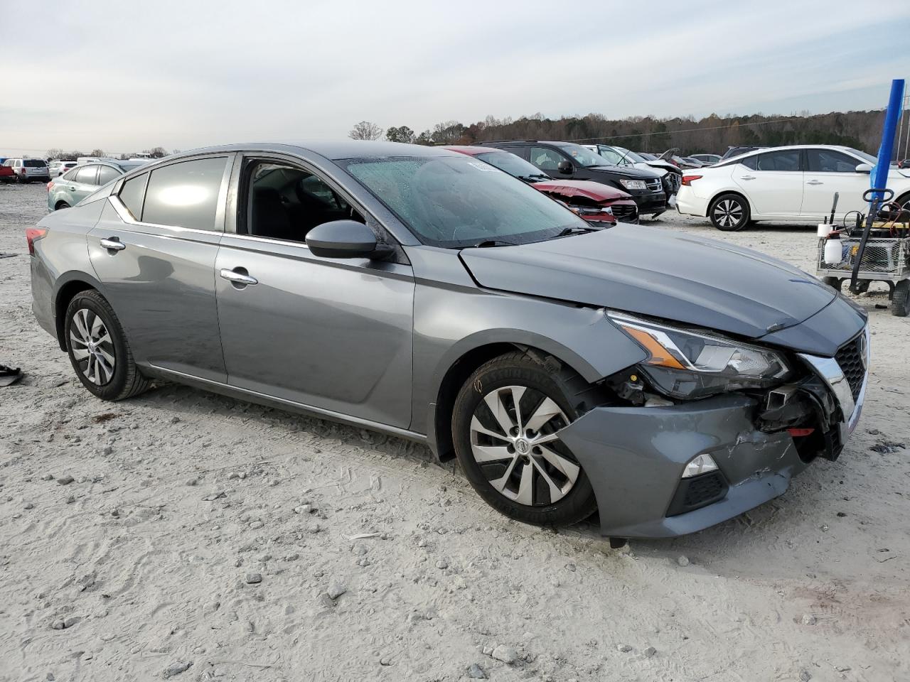 2020 Nissan Altima - Image 4