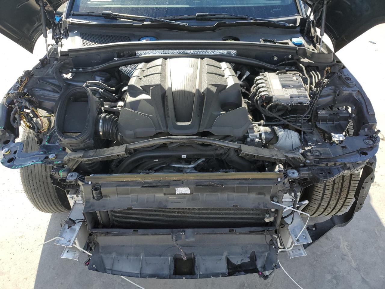 2019 Porsche Macan - Image 12