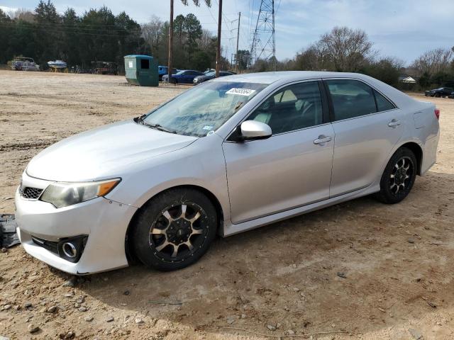  TOYOTA CAMRY 2014 Srebrny