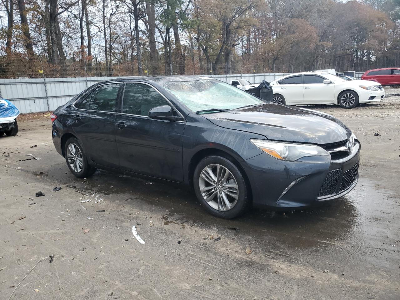 VIN 4T1BF1FK0GU521501 2016 TOYOTA CAMRY no.4