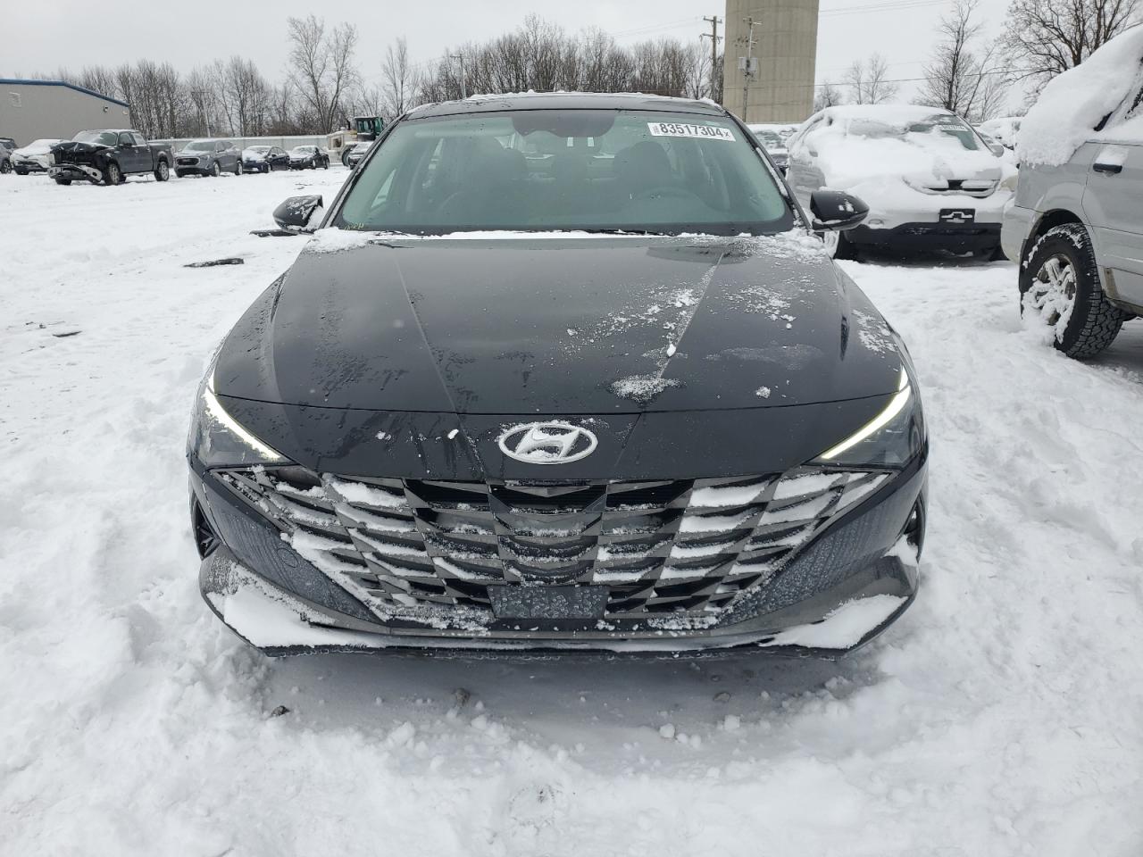 2023 Hyundai Elantra - Image 5